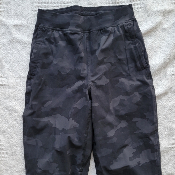 Lululemon Adapted State High-Rise Jogger *28" - Picture 4 of 12